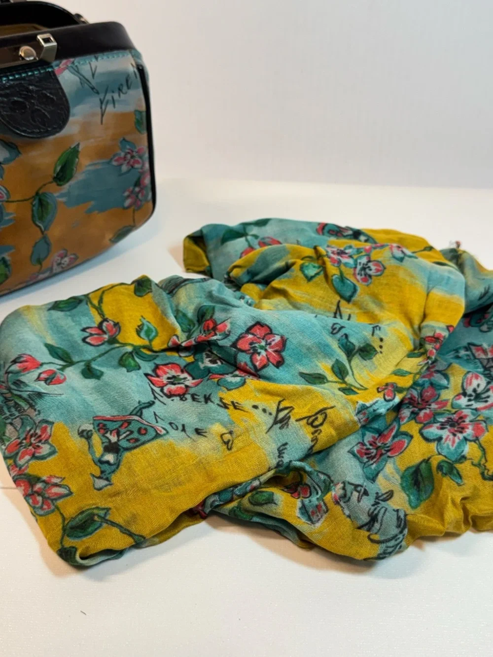 Patricia Nash Beautiful Girl Print 10th Anniversary Satchel Bag + Scarf